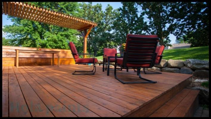Staining A Deck with A Pump Sprayer Quickly