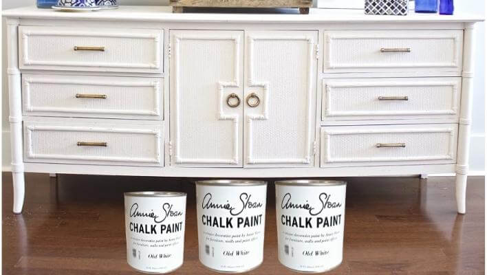 How To Chalk Paint Furniture For Beginners