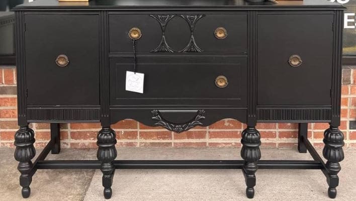 How To Paint Furniture Black- Spray Painting Wood