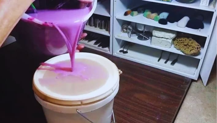 How to dispose of paint water