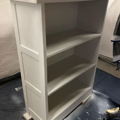 priming and painting bookcase using the Earlex Spray Station 5500