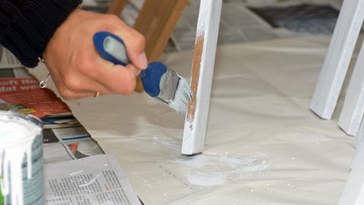 Do I Need Primer Before Painting Wood, Walls & Metal?